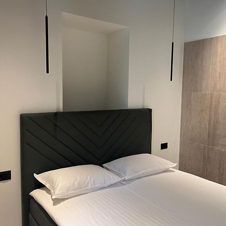 Marinac City Center Apartments & Rooms Spalato Esterno foto