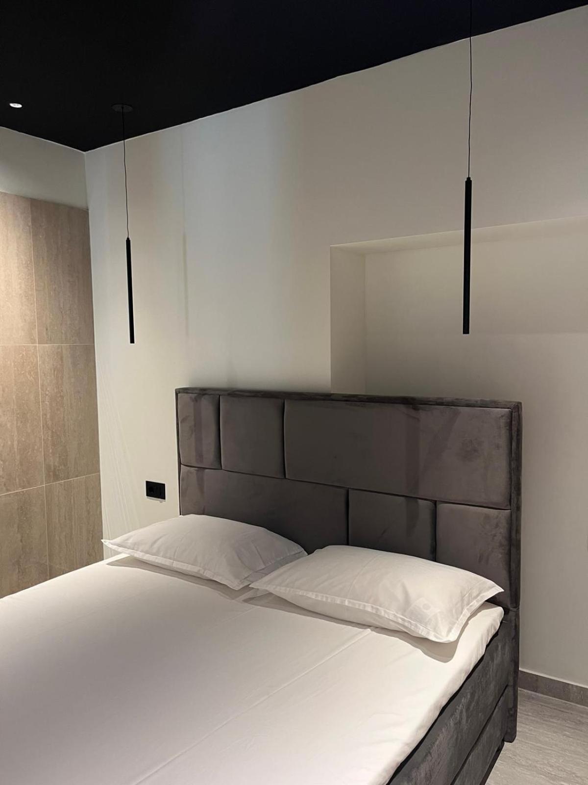 Marinac City Center Apartments & Rooms Spalato Esterno foto